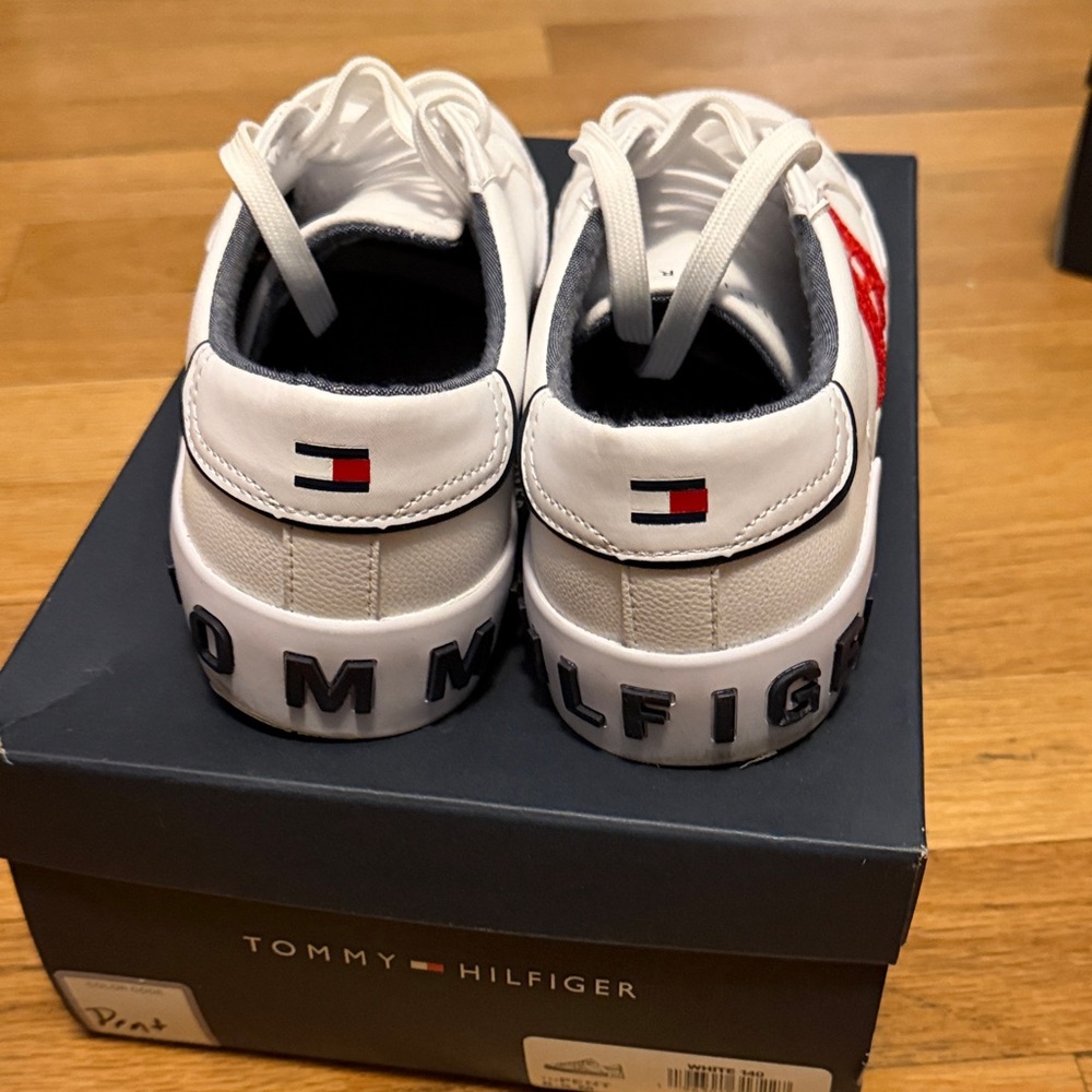 Tommy Hilfiger White and Red Men's Sneakers - Picture 3 of 4